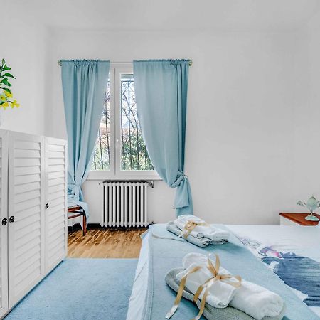 Apartamento Ampia Dimora A Salo Con Parcheggio E Giardino Exterior foto