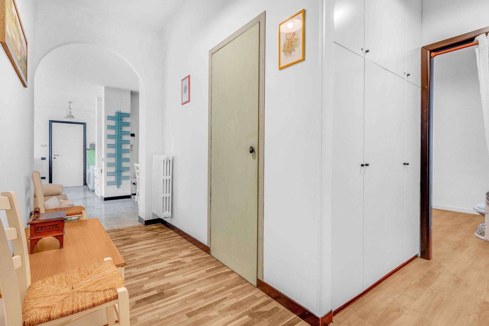 Apartamento Ampia Dimora A Salo Con Parcheggio E Giardino Exterior foto
