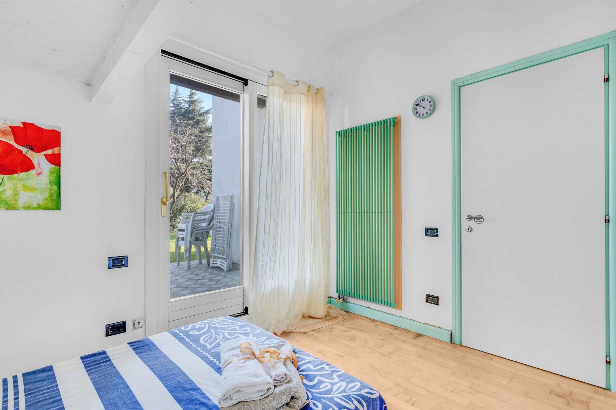 Apartamento Ampia Dimora A Salo Con Parcheggio E Giardino Exterior foto