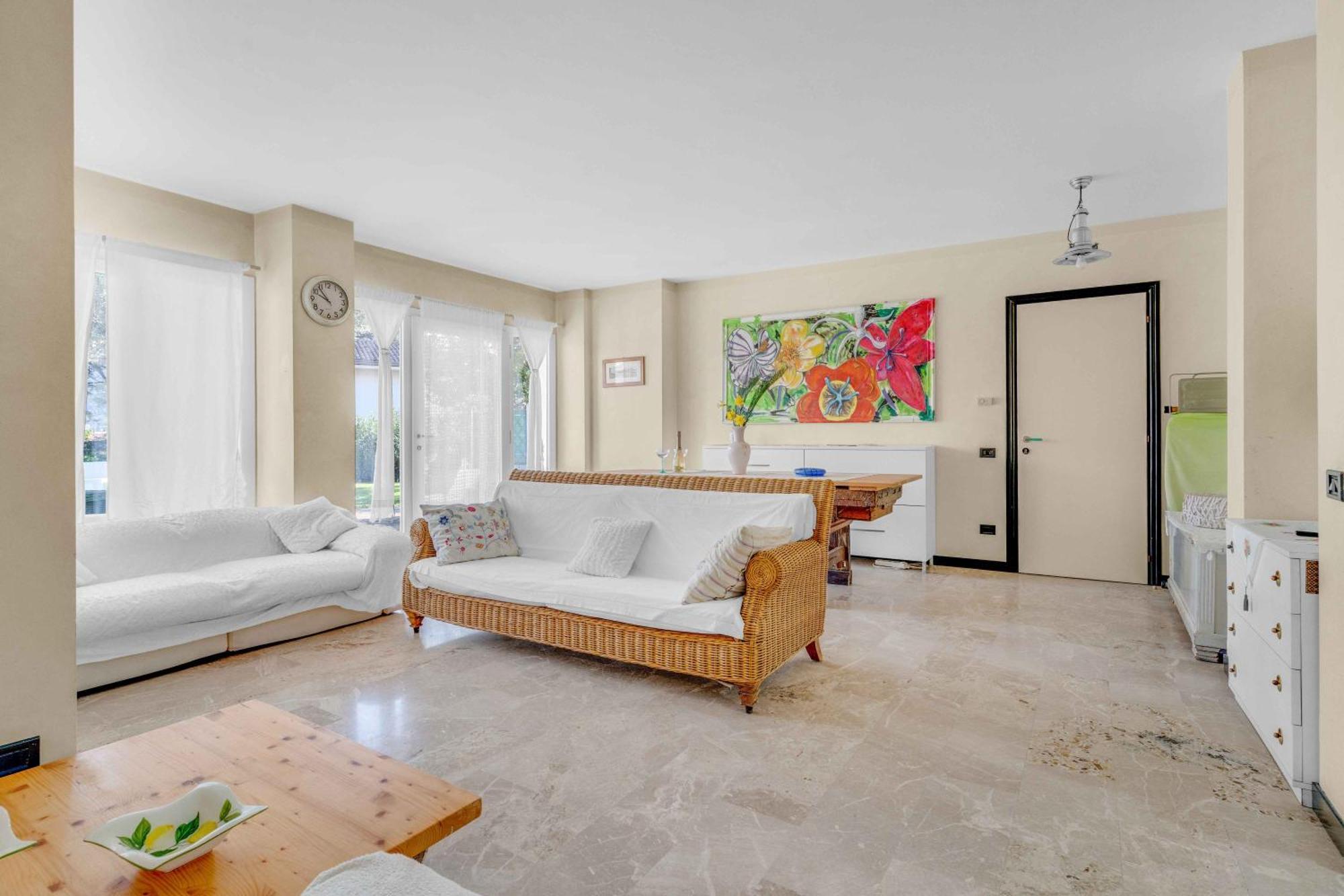 Apartamento Ampia Dimora A Salo Con Parcheggio E Giardino Exterior foto